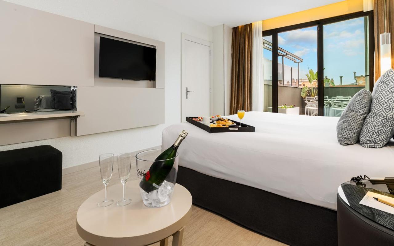 Attic terrace room includes one access to the spa per person per stay,1155136134:JPEG